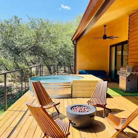 Gorgeous Modern Cabin W Heated Pool, Firepit